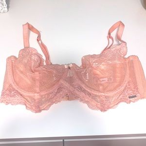 La Vie en Rose Unlined Lace Rose Bra